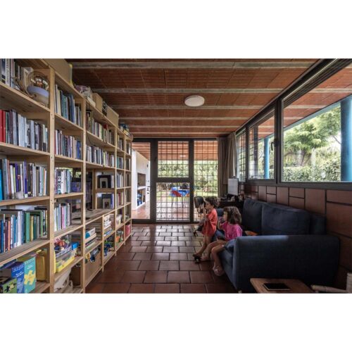 lopez-facundo_0018_JPG 1 x 1 blanco (formato cuadrado sin recortes para redes)-09